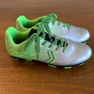 DSG Kids Silver/Lime Green/Black Soccer Shoes